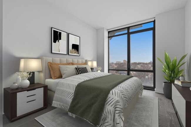 Building Photo - 320 Adolphus Ave