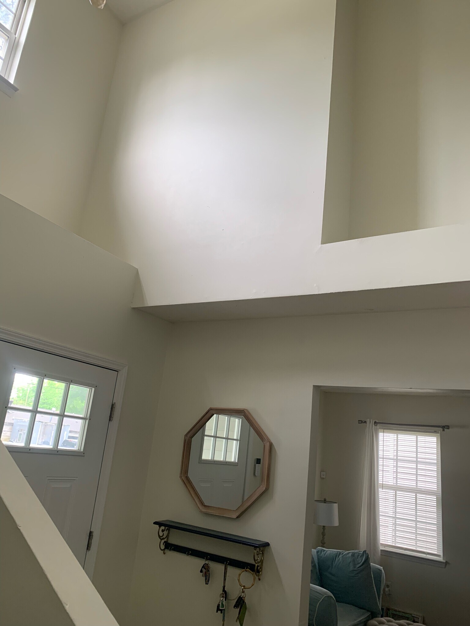Foyer - 1044 Page Ave