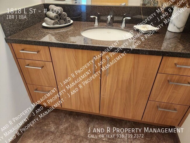 Building Photo - 1818 L St