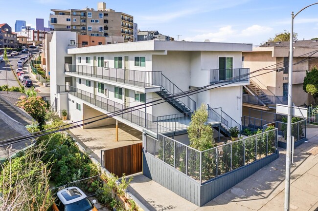 Building Photo - 713 New Depot St