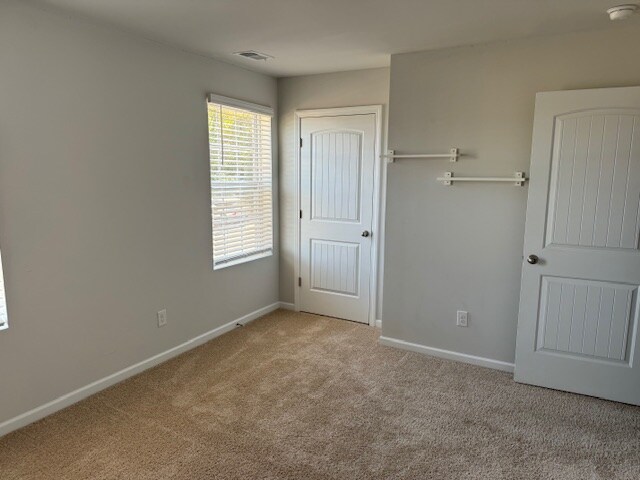 Building Photo - 802 Dallas Dr