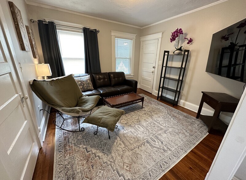 Building Photo - 664 Flatbush Ave