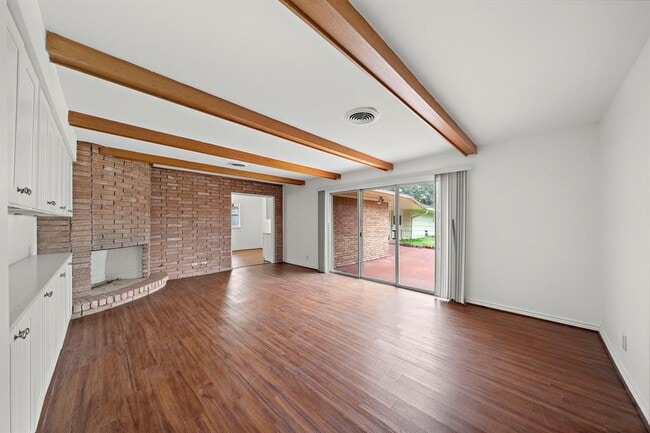 Building Photo - 4802 Braesvalley Dr