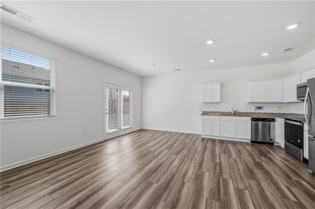 Building Photo - 206 Fenchurch Wy