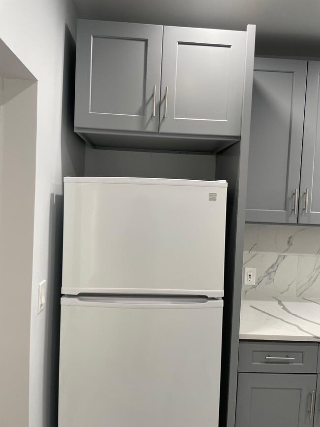 Building Photo - 10729 104th St