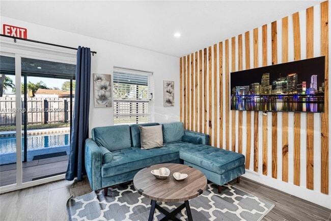 Building Photo - 6661 Freedom St