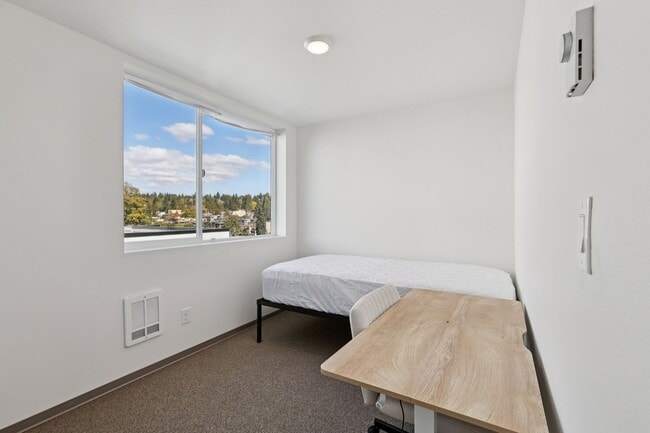 Building Photo - Brand-new 6B3B Townhouse near UW starts from $799/room.