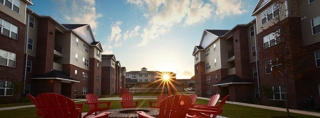 Building Photo - The Grove at Stephenville