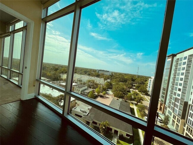 Building Photo - 101 S Eola Dr