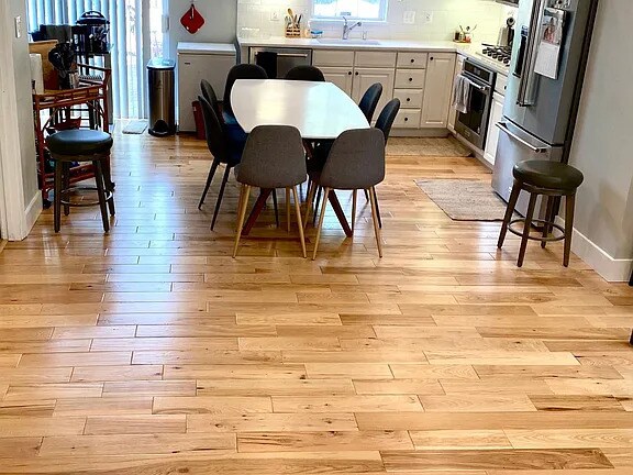 Building Photo - 3911 Elbert Ave