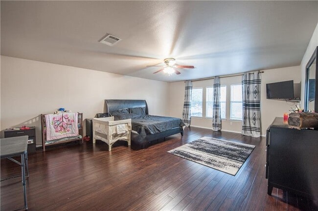 Building Photo - 1218 Gazania Dr