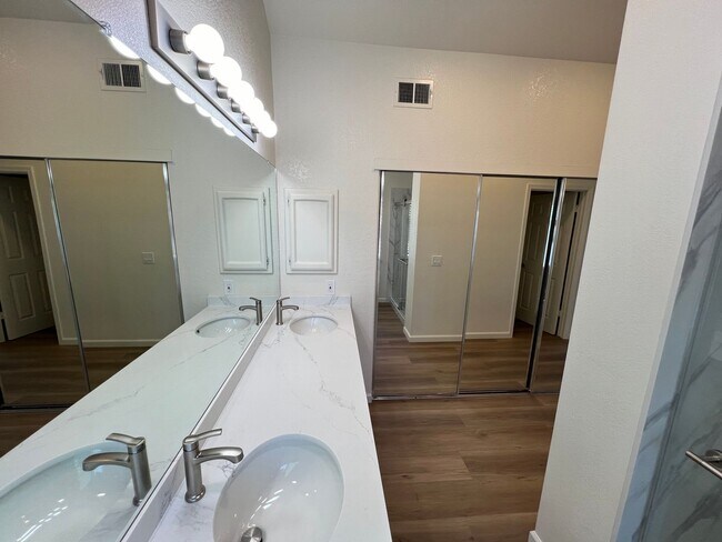 Building Photo - 2809 Gibson View Way