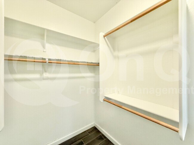 Building Photo - 4336 E Mesquite St