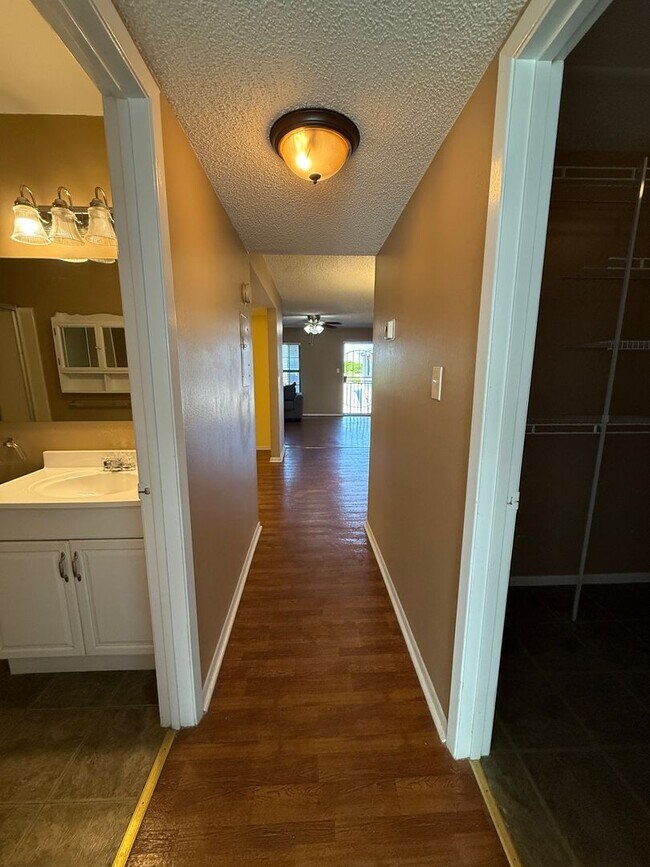Building Photo - CONCORD VILLAGE 1/1 SPACIOUS 820 SF CONDO