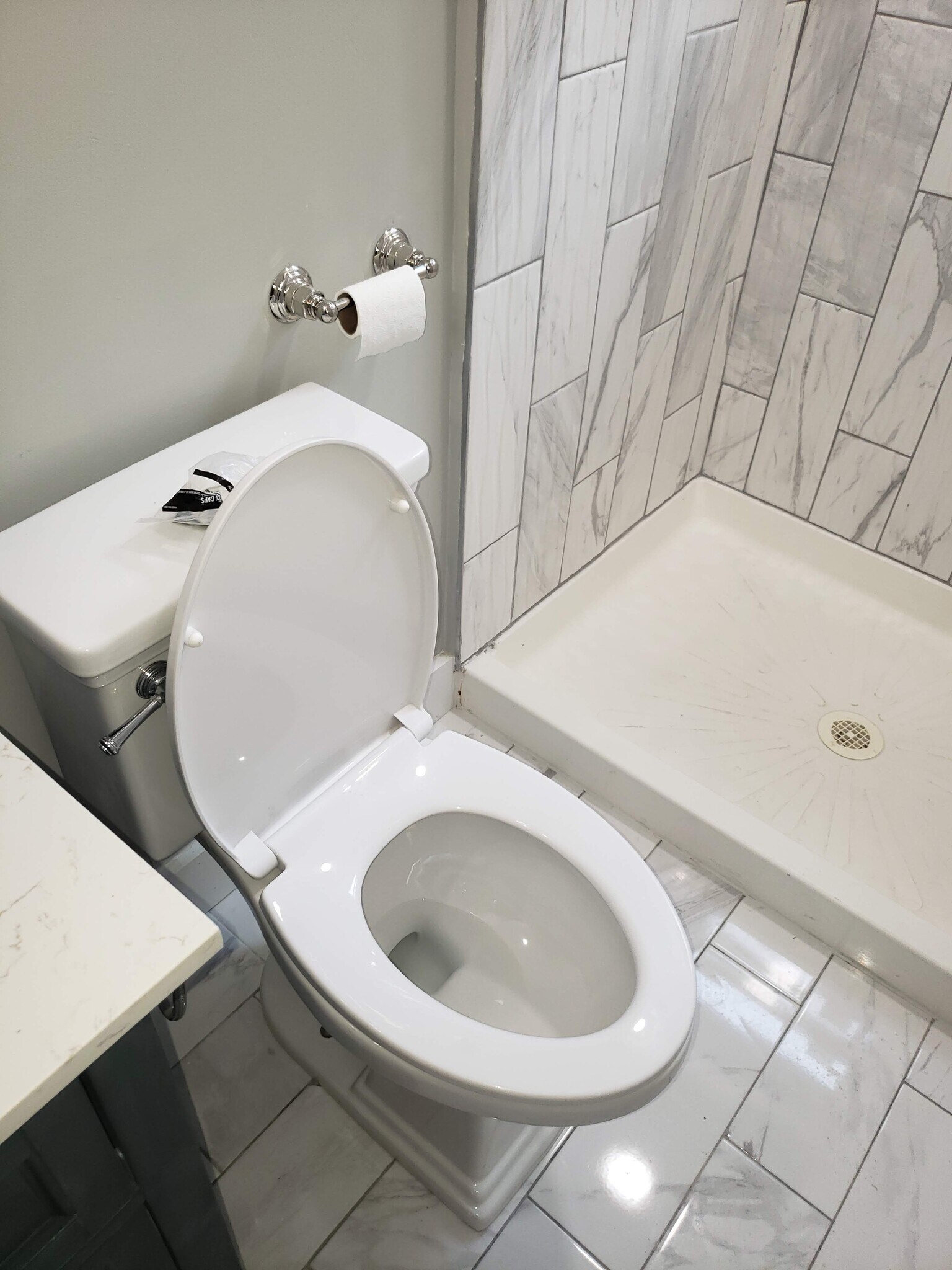 Building Photo - 27 Martha St