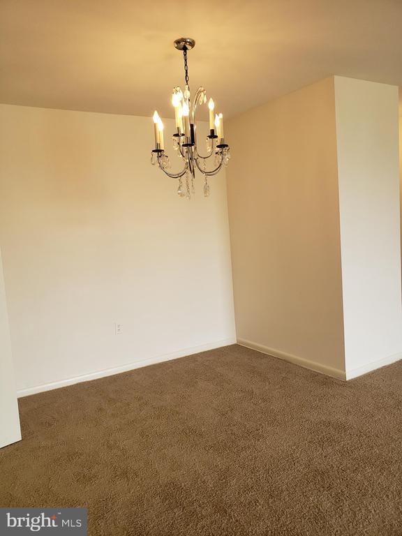 Building Photo - 130 Slade Ave
