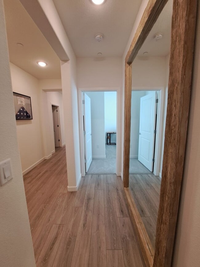 Building Photo - 231 Cask Dr