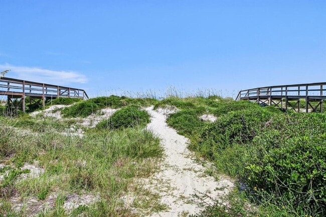 Building Photo - Adorable Amelia Island Beach Cottage – 2BR...