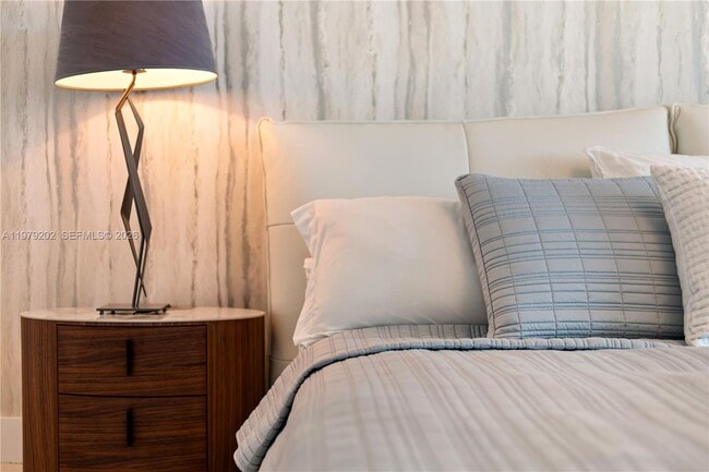 Building Photo - 3101 S Ocean Dr