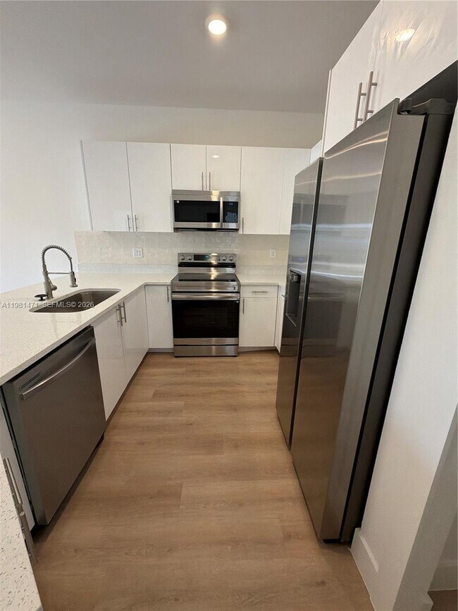 Building Photo - 4717 28th St SW