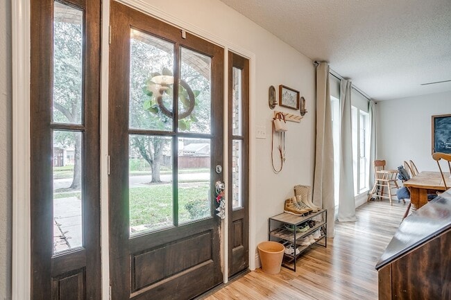 Building Photo - 5221 Grand Mesa Dr