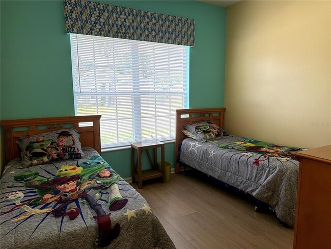 Building Photo - 8127 Fan Palm Way