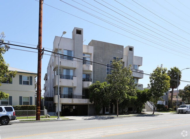 Building Photo - 4320 S Centinela Avenue