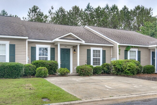 Building Photo - Updated 2 Bedroom 2 Bath Townhouse in Evans