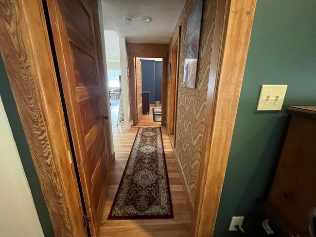 Building Photo - 1316 US-302
