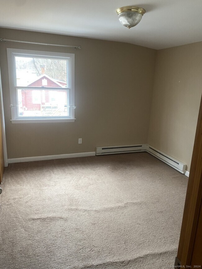 Building Photo - 21 S Division St