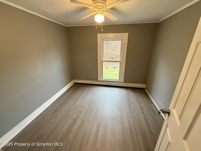 Building Photo - 112 Mowry Rd