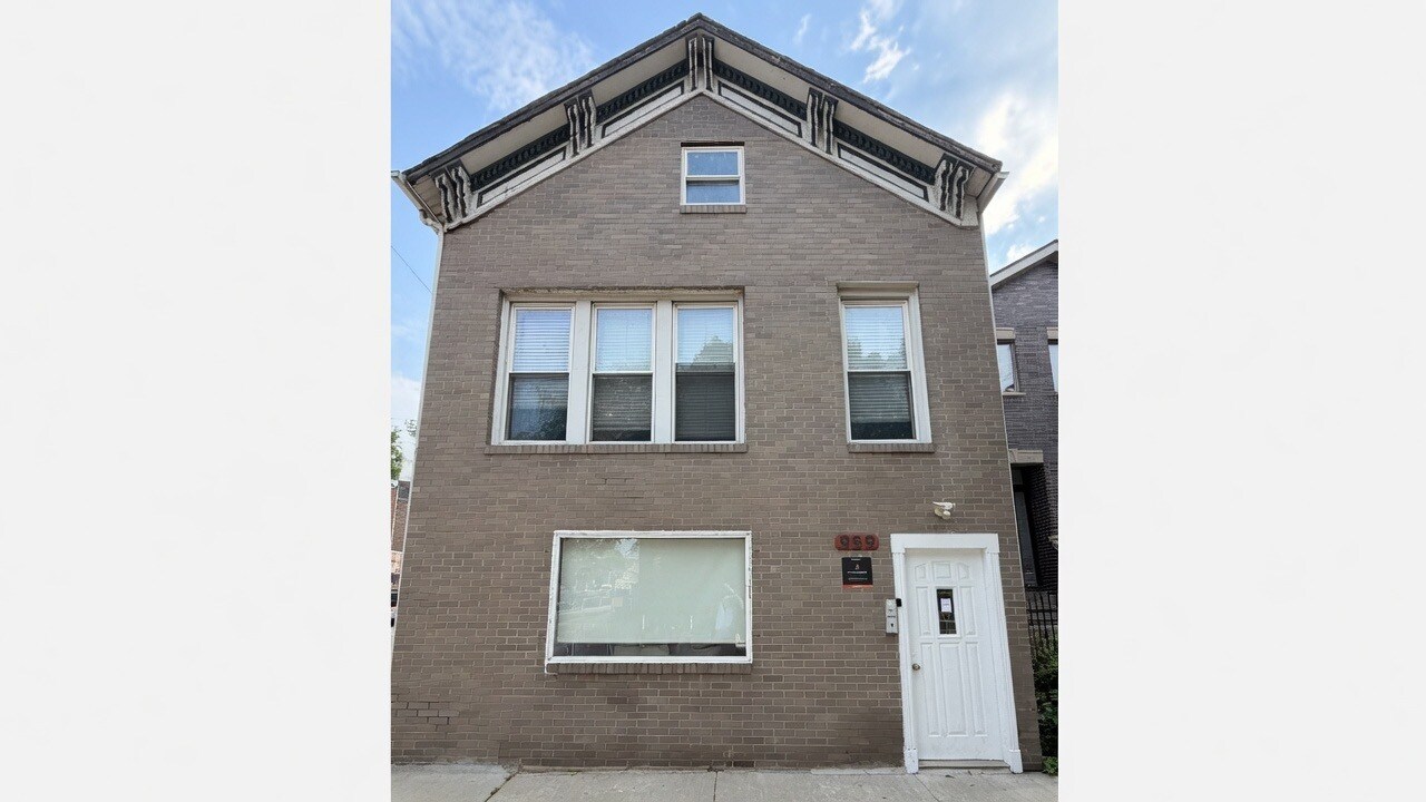 Building Photo - 959 N Wolcott Ave