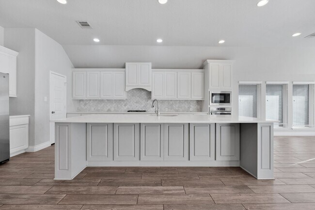 Building Photo - 8823 Haystack Rd