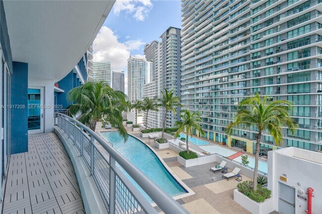 Building Photo - 60 SW 13th St