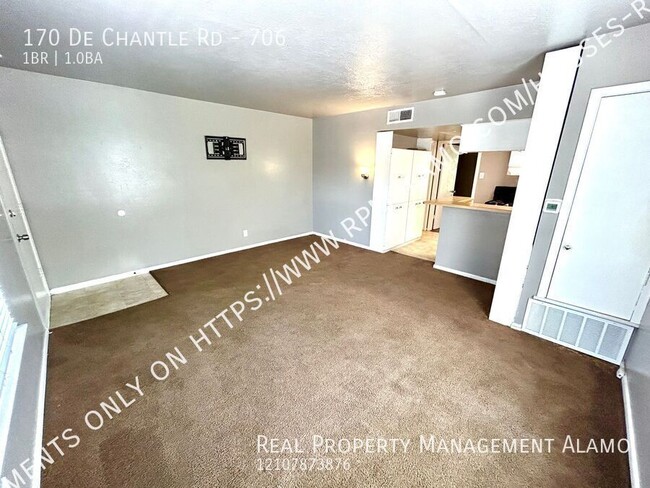 Building Photo - **APPLICATION RECEIVED** **MOVE-IN SPECIAL...