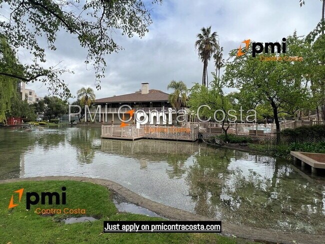 Building Photo - 460 N Civic Dr