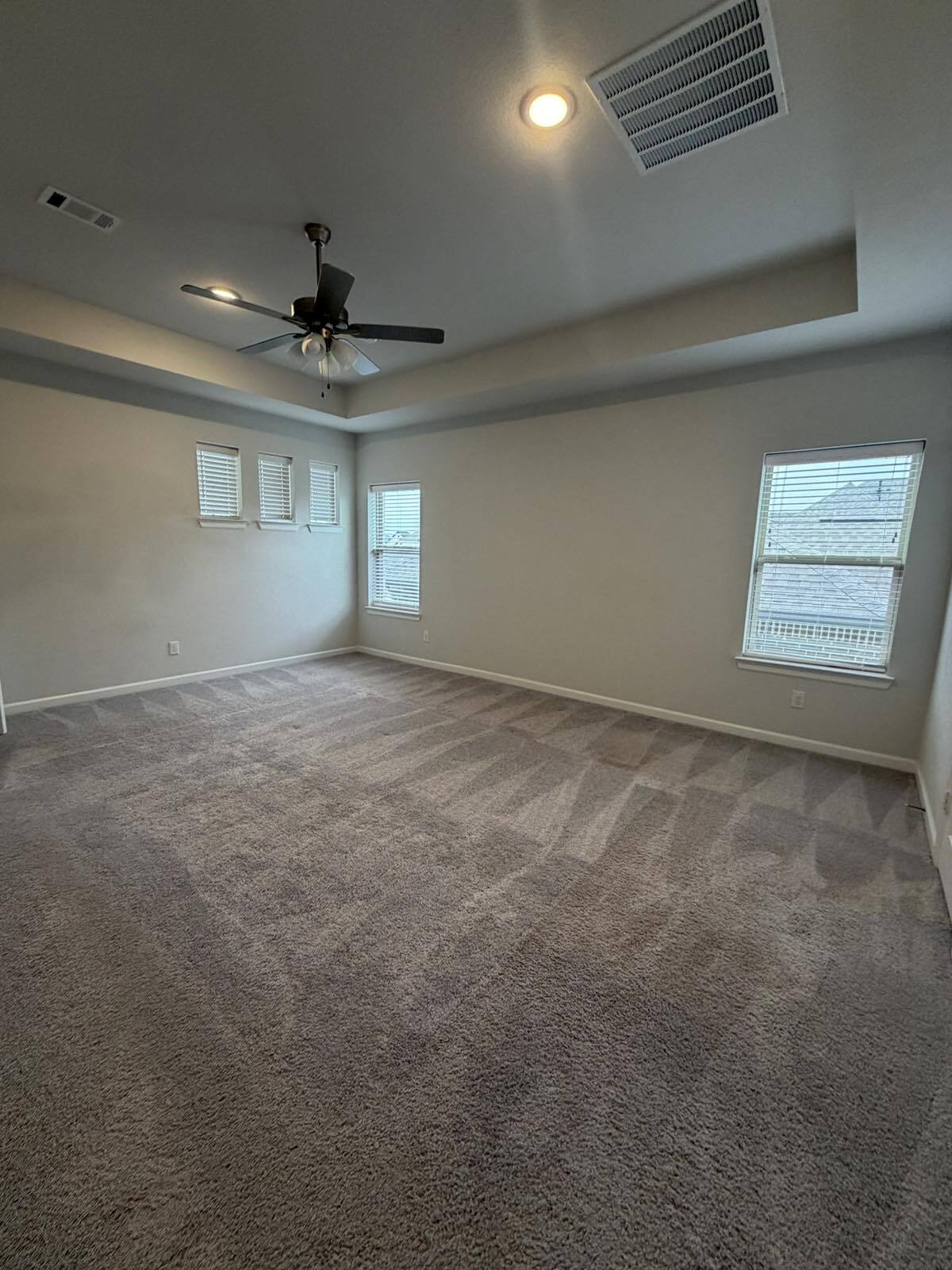 Building Photo - 1803 Desert Willow Way