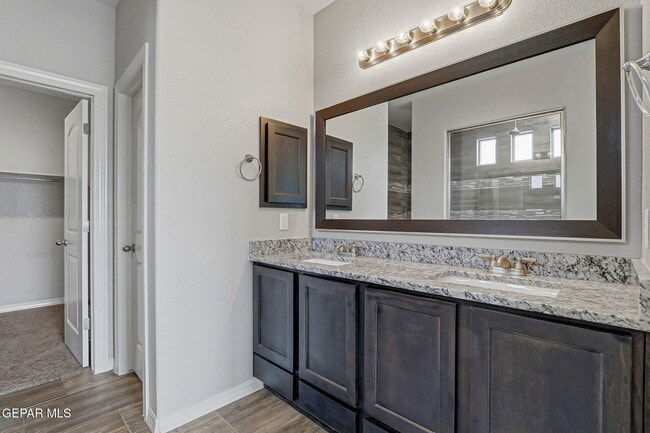 Building Photo - 4717 Christian Azcarate St