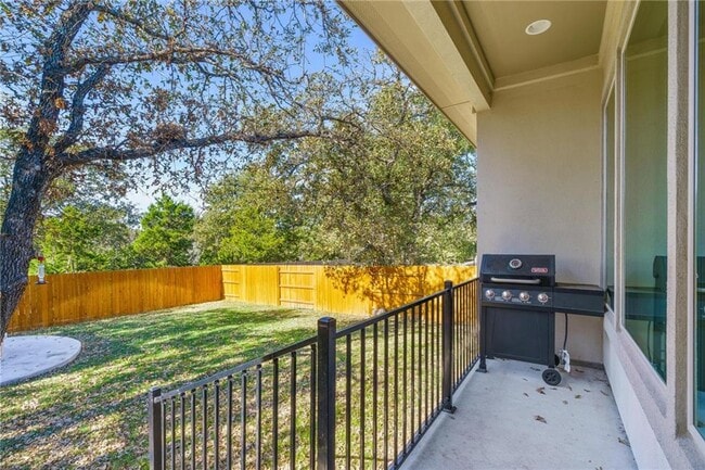 Building Photo - 941 Del Raphael Dr