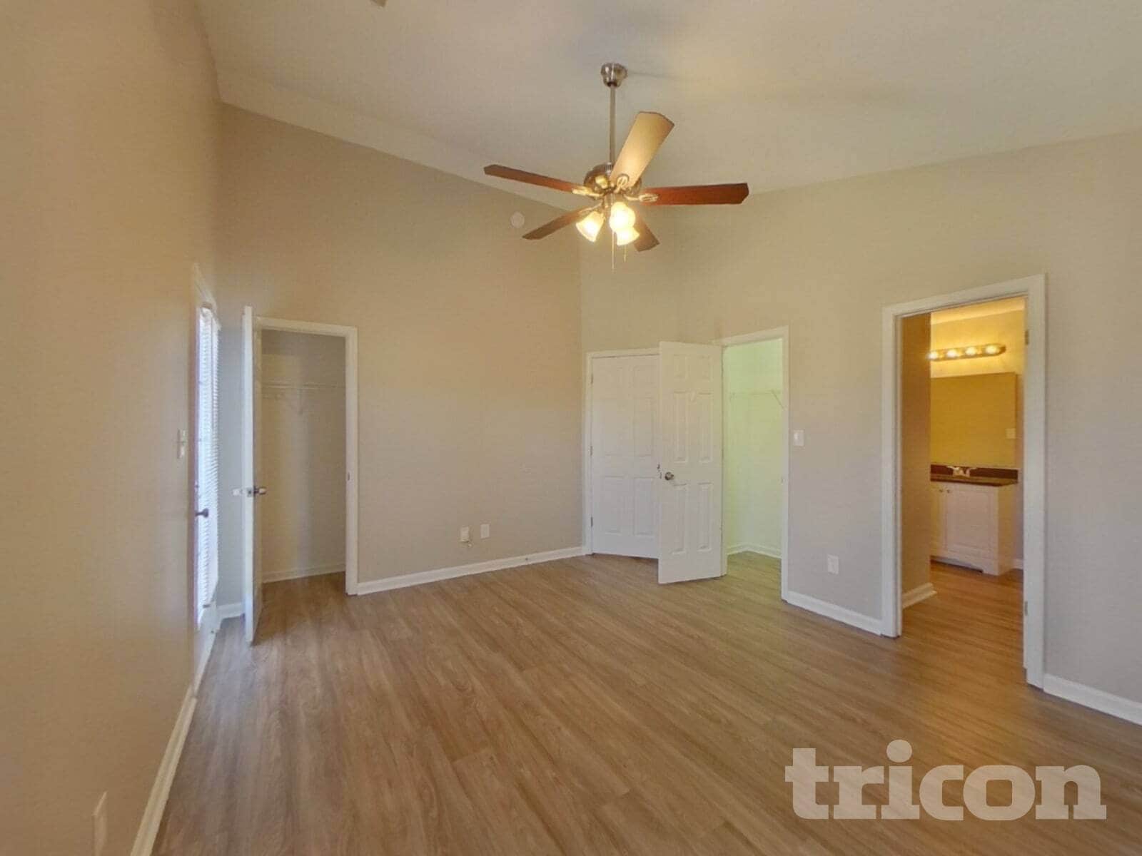 Building Photo - 340 Peachtree Rd