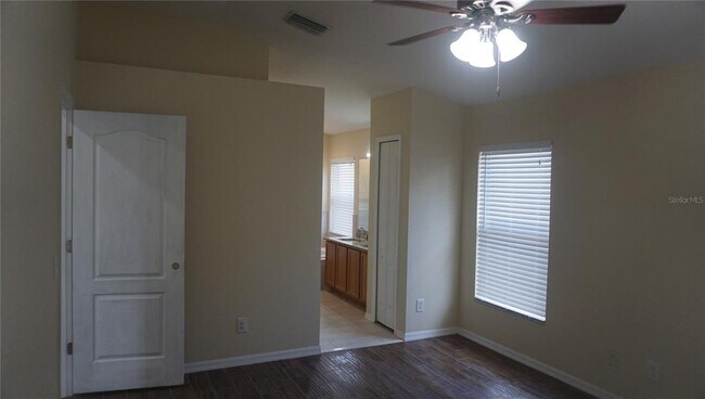 Building Photo - 739 Straw Lake Dr