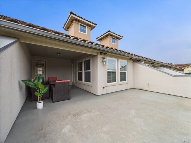 Building Photo - 22 Tassia Ln