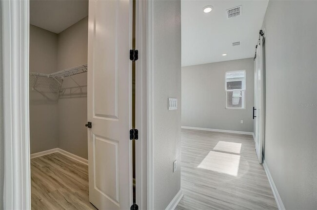 Building Photo - 1016 Griffon Ave