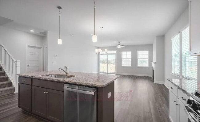 Building Photo - 8 Callen Oak Wy