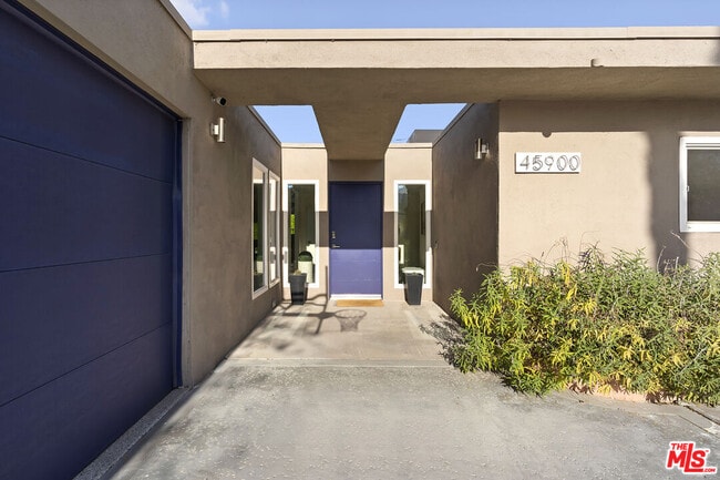Building Photo - 45900 Quailbrush St