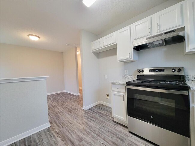Building Photo - 617 Avenue I