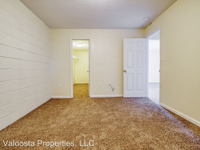 Building Photo - 4203 Herme Pl