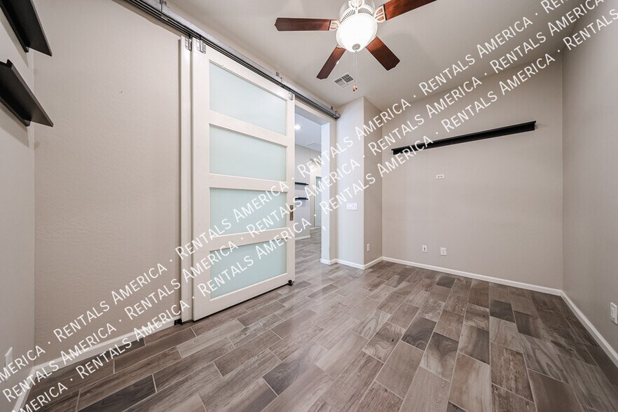 Building Photo - 3865 E Dogwood Pl