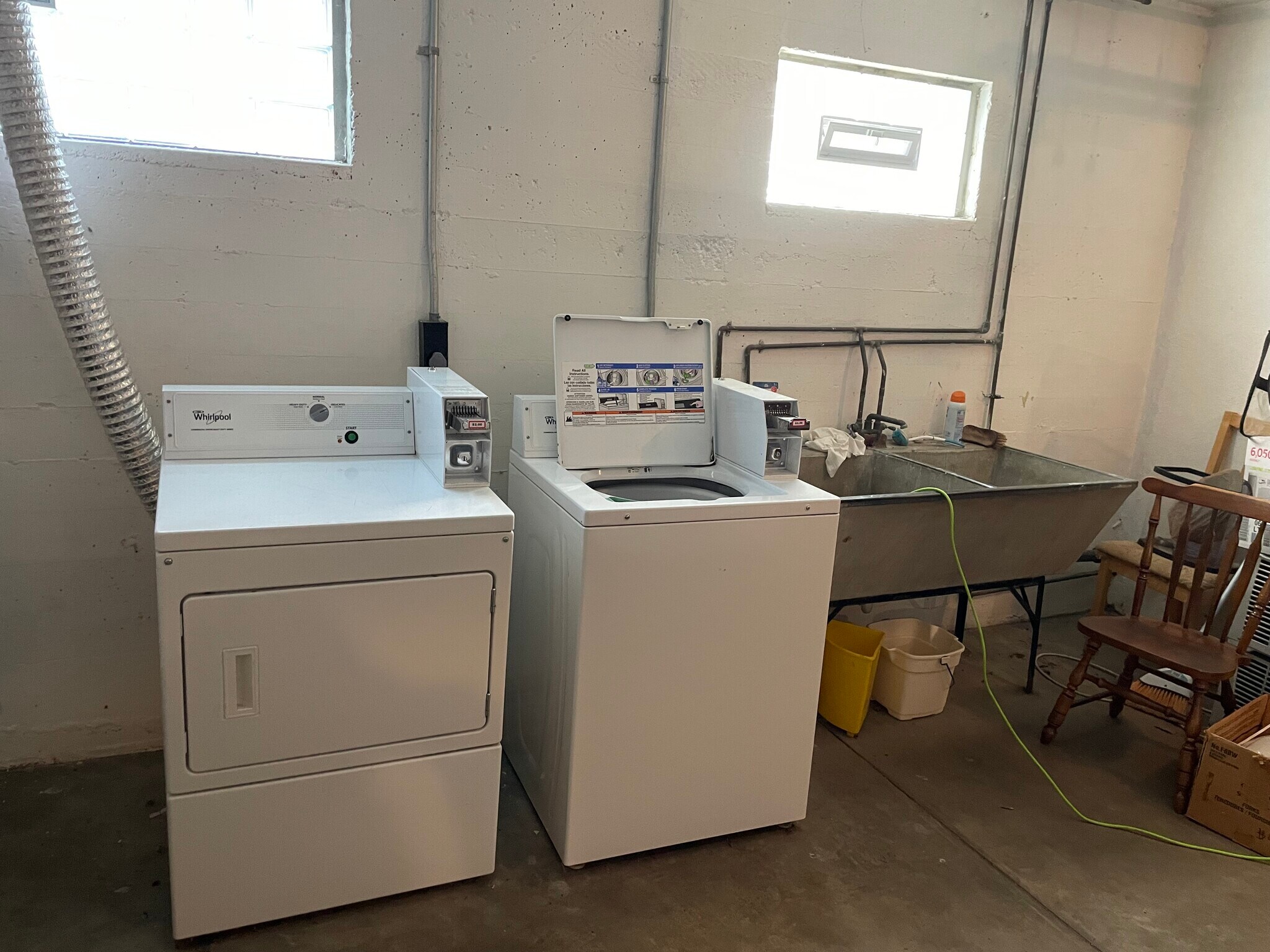 Building Photo - 3941 Millsbrae Ave