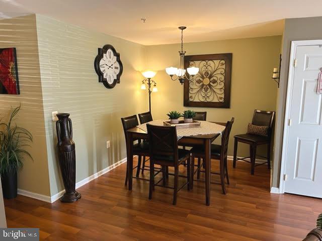 Building Photo - 305 Red Bud Ln